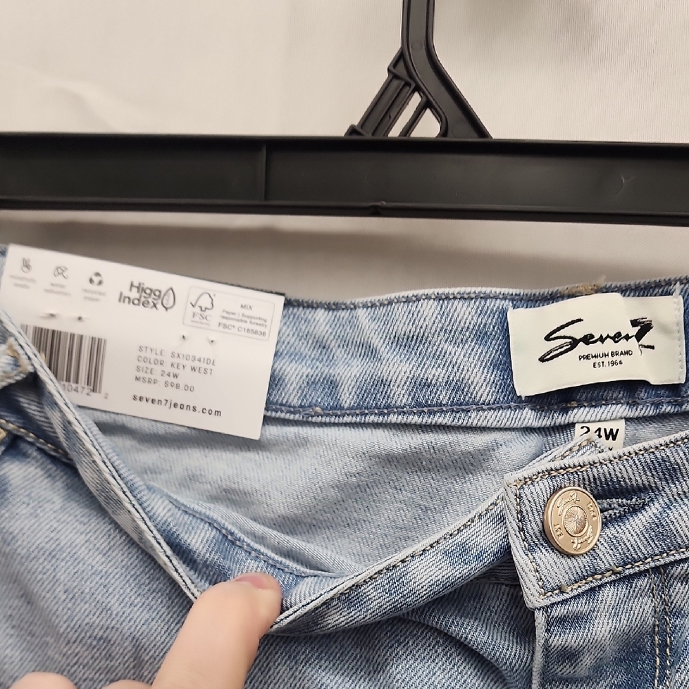 Seven7 Women's Relaxed Light Blue Jeans - Picture 2 of 4